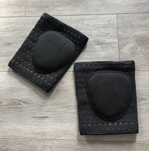 Load image into Gallery viewer, Knee Pads with Tack Spots
