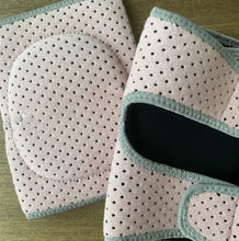 Load image into Gallery viewer, Velcro Knee Pads
